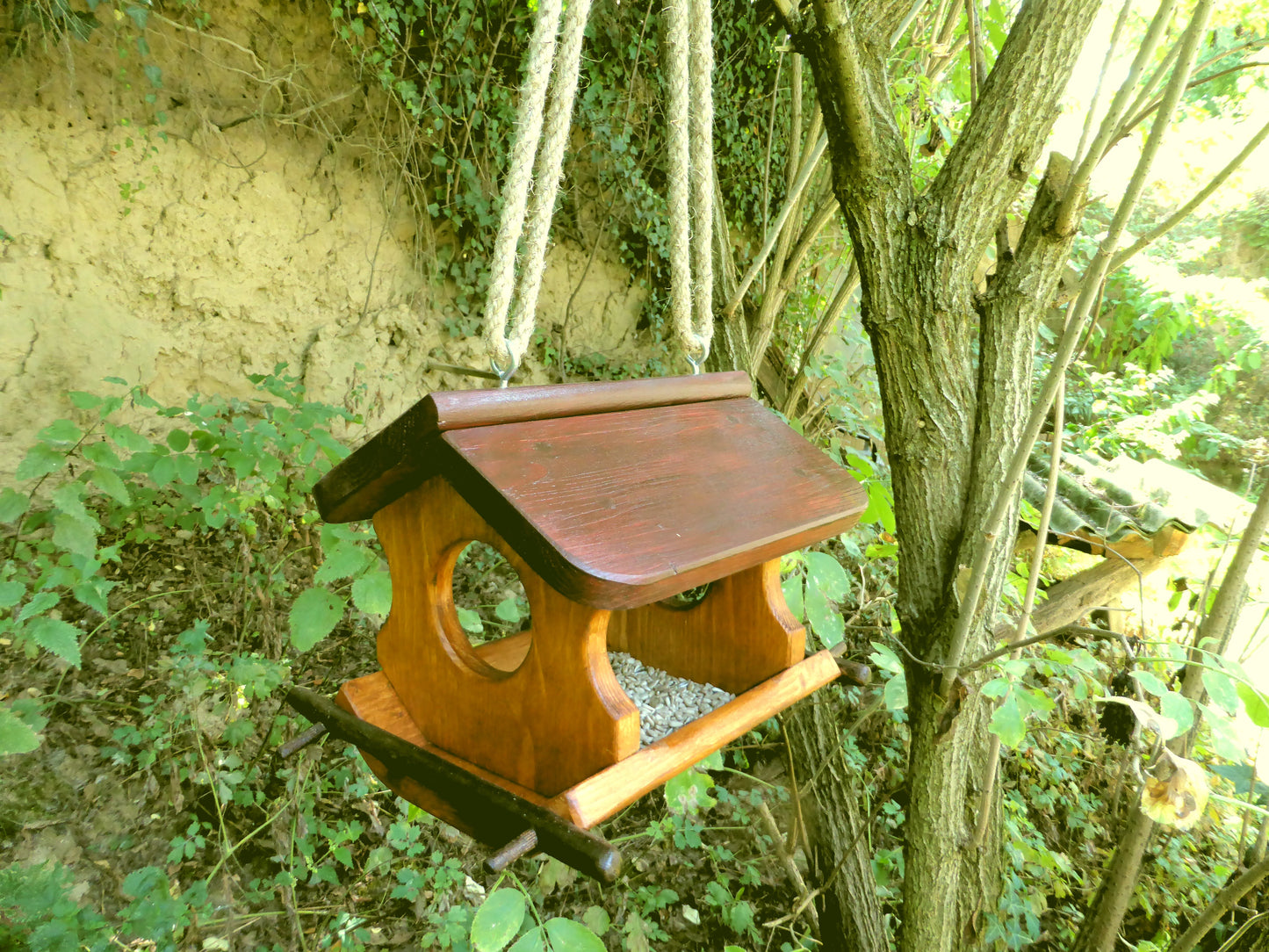 Vogelfutterhaus reine Handarbeit Gartendeko zum aufhängen oder hinstellen