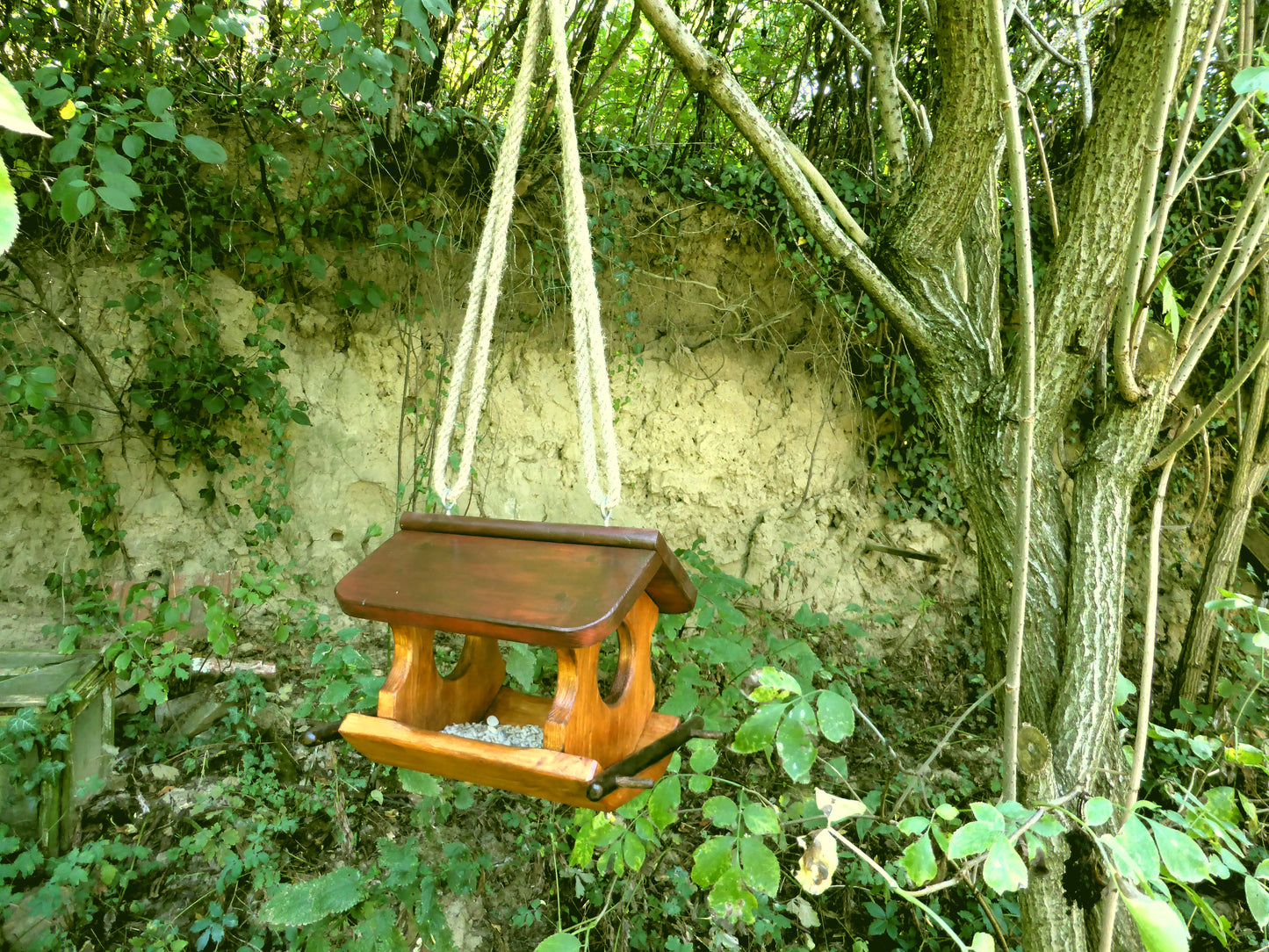 Vogelfutterhaus reine Handarbeit Gartendeko zum aufhängen oder hinstellen