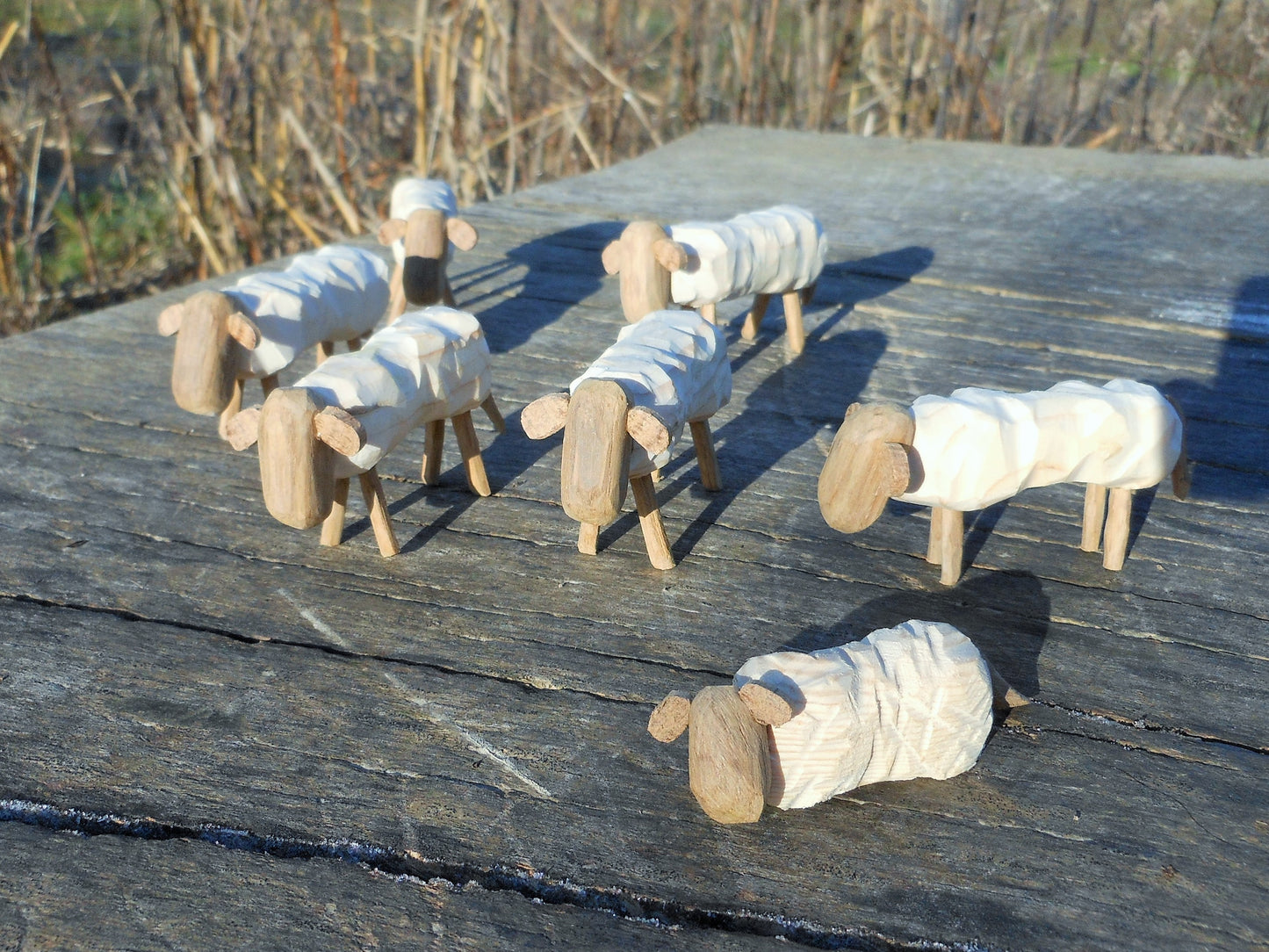 Schafe - Handarbeit  Schafe aus verschiedenen alten Hölzern   2 sheep handmade sheep from different old woods