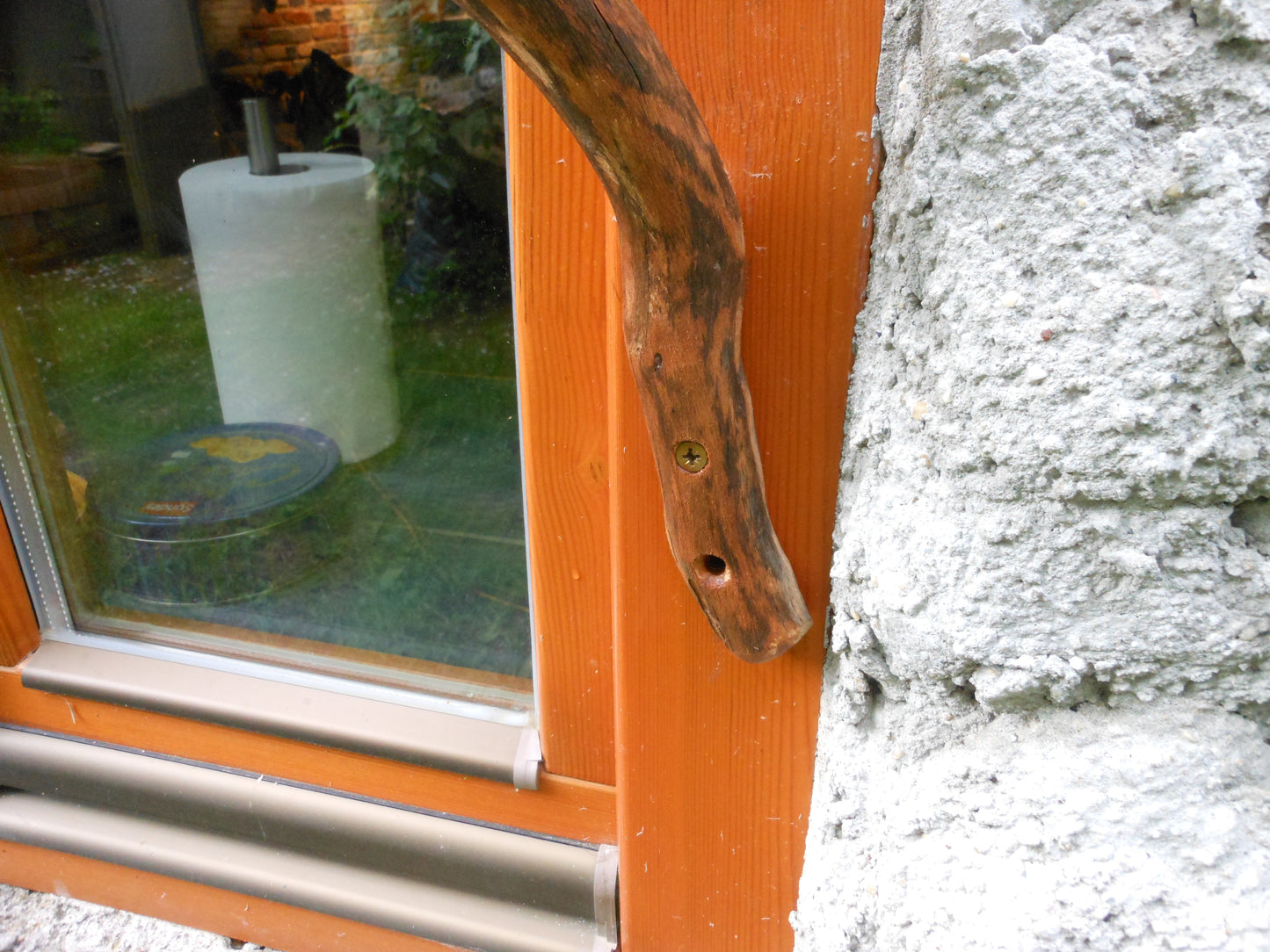 Vogelfutterhaus handgearbeitet  für Fenster-, Wand- oder Balkon-Montage Vogelhaus Vogelhäuschen