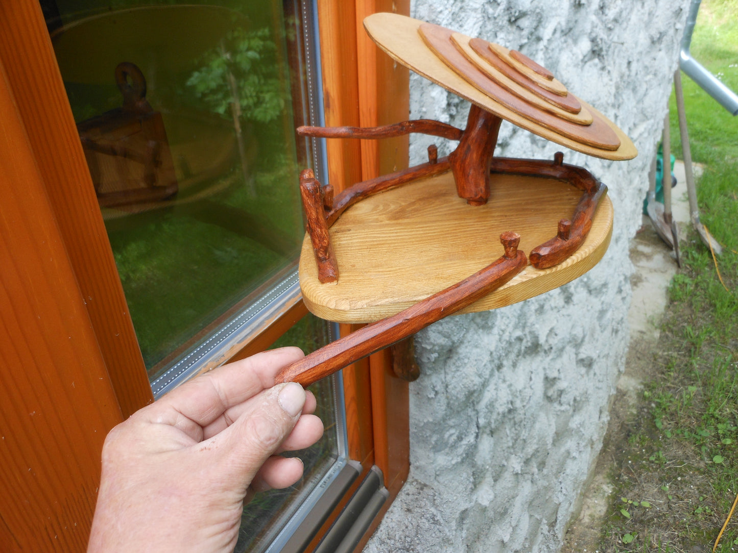 Vogelfutterhaus handgearbeitet  für Fenster-, Wand- oder Balkon-Montage Vogelhaus Vogelhäuschen